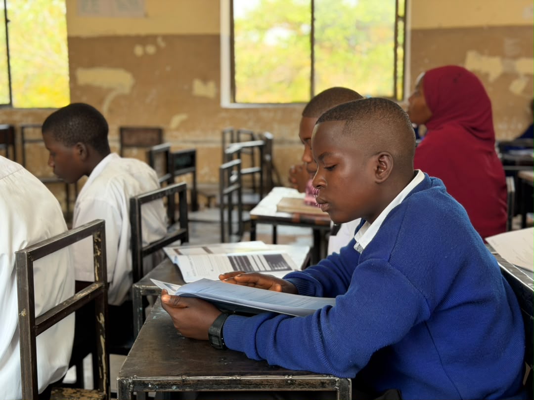 Students in a Kipili school club session.