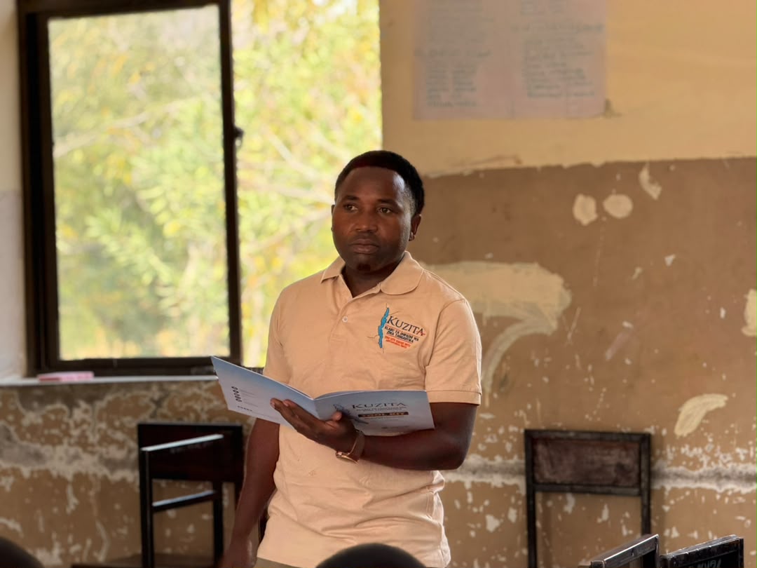 Facilitator with the Lake Tanganyika conservation toolkit.